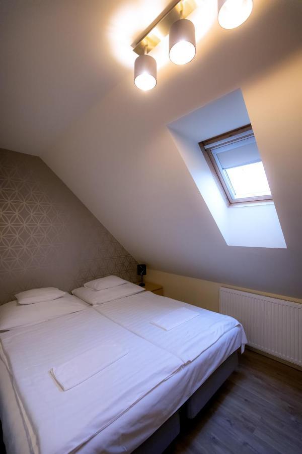 Ozkut Apartmanhaz Olmod Экстерьер фото
